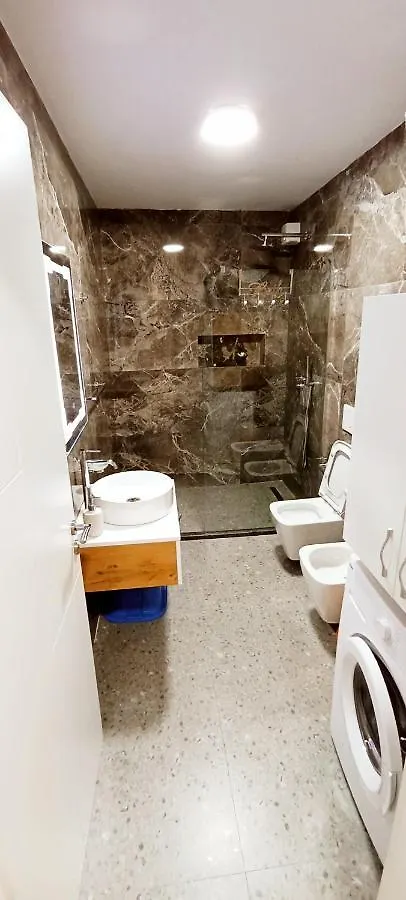 アパート Selvia Apartament ティラナ アルバニア